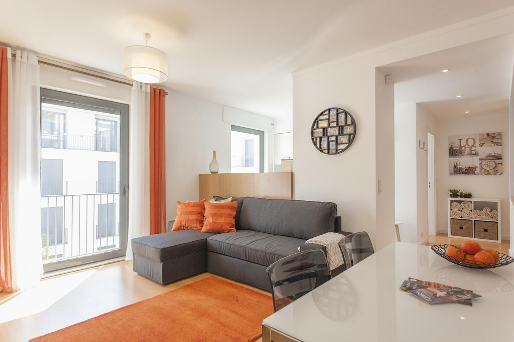 Bairrus Lisbon Apartments - Mello Room photo